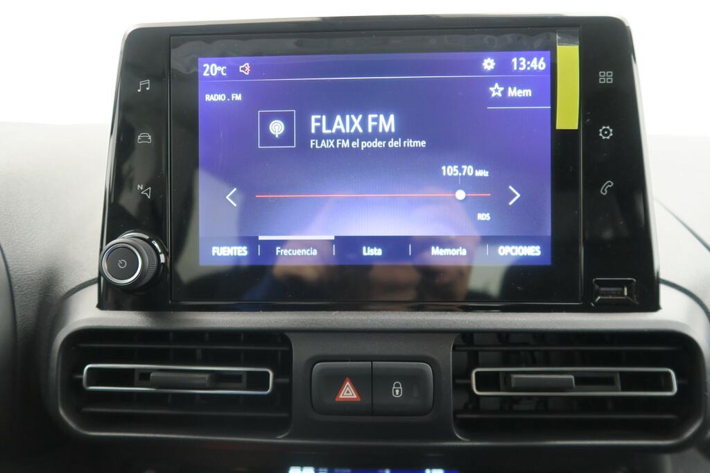 Opel Combo BEV 50kWh Elegance Plus XL 7 Opel Combo BEV 50kWh Elegance Plus XL 7