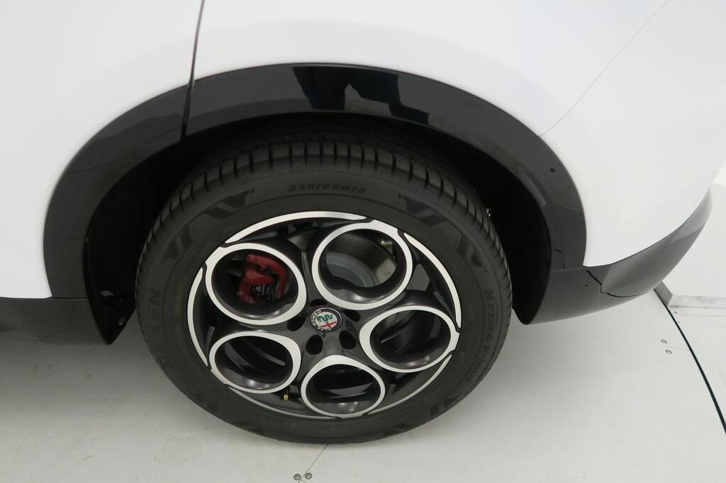 Alfa Romeo Tonale 1.3 Multi-air PHEV Ti Q4 21 Alfa Romeo Tonale 1.3 Multi-air PHEV Ti Q4 21