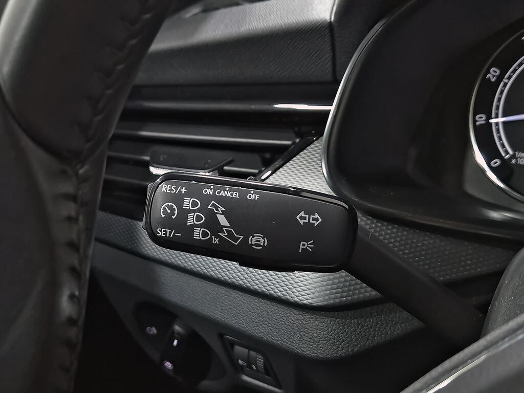 Skoda Kamiq 1.0 TSI 70kW (95CV) Active 12 Skoda Kamiq 1.0 TSI 70kW (95CV) Active 12