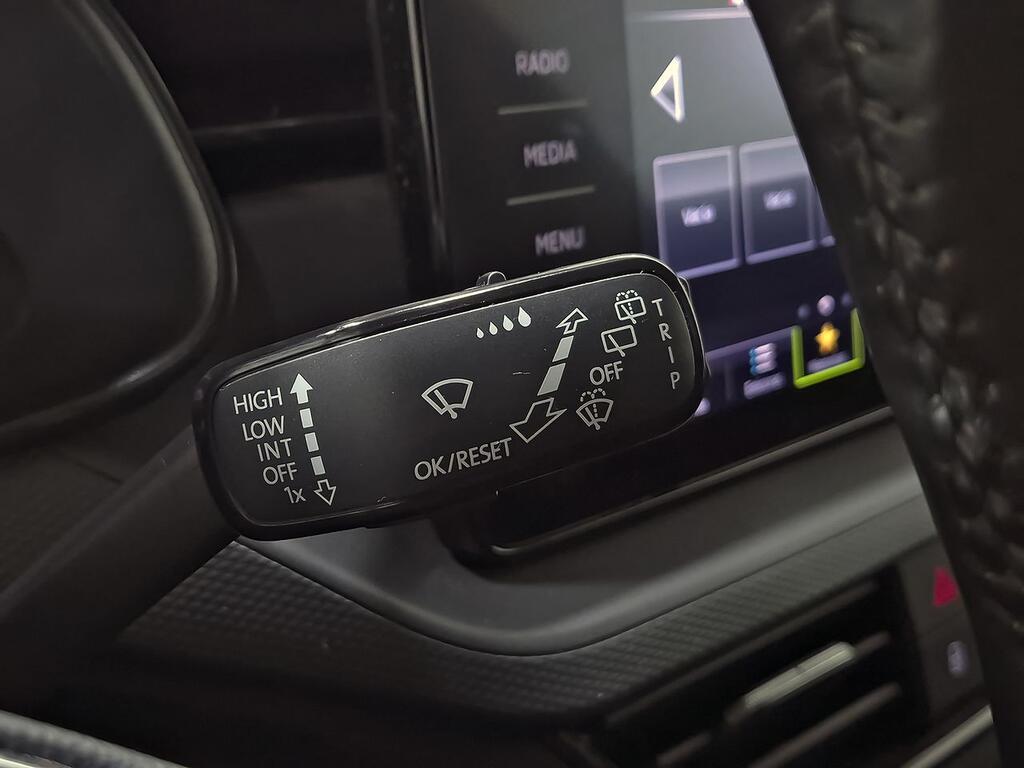 Skoda Kamiq 1.0 TSI 70kW (95CV) Active 13 Skoda Kamiq 1.0 TSI 70kW (95CV) Active 13