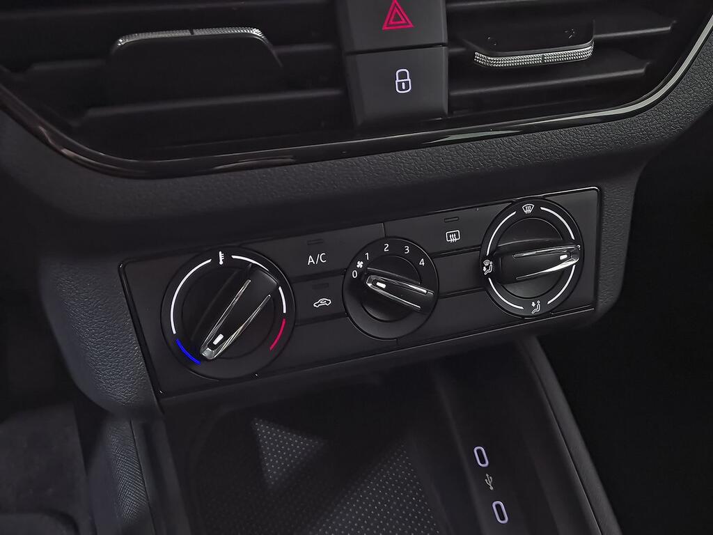 Skoda Kamiq 1.0 TSI 70kW (95CV) Active 21 Skoda Kamiq 1.0 TSI 70kW (95CV) Active 21