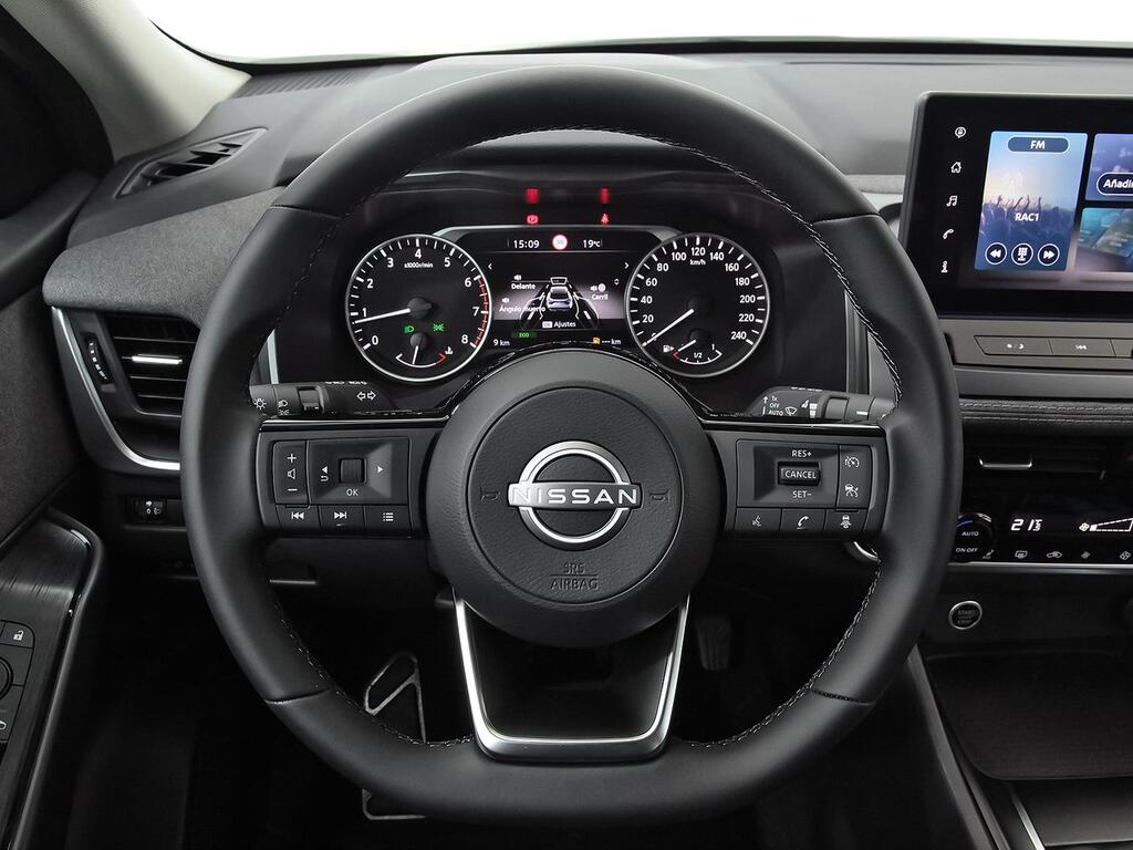 Nissan Qashqai DIG-T 103kW (140CV) mHEV 4x2 Acenta 17 Nissan Qashqai DIG-T 103kW (140CV) mHEV 4x2 Acenta 17