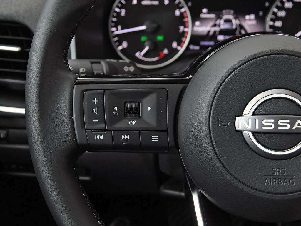 Nissan Qashqai DIG-T 103kW (140CV) mHEV 4x2 Acenta 15 Nissan Qashqai DIG-T 103kW (140CV) mHEV 4x2 Acenta 15