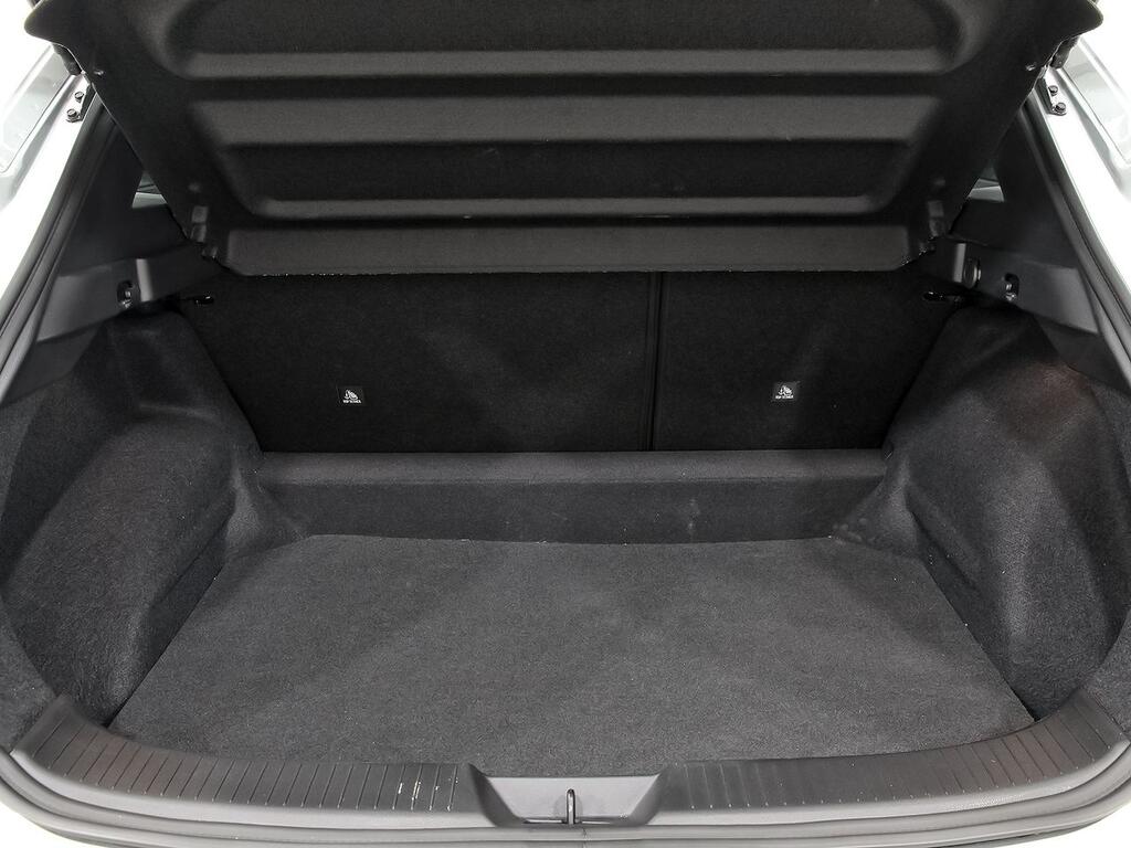 Nissan Qashqai DIG-T 103kW (140CV) mHEV 4x2 Acenta 9 Nissan Qashqai DIG-T 103kW (140CV) mHEV 4x2 Acenta 9