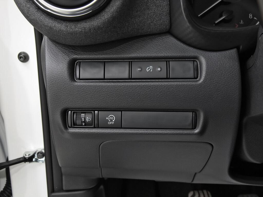 Nissan Juke DIG-T 84 kW (114 CV) 6M/T Acenta 13 Nissan Juke DIG-T 84 kW (114 CV) 6M/T Acenta 13