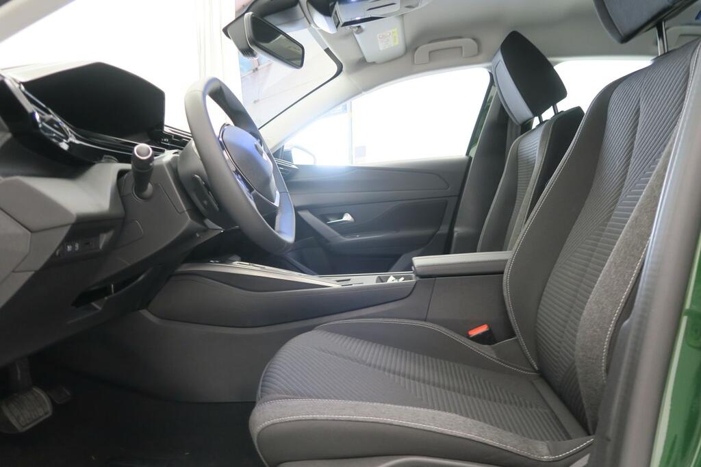 Peugeot 308 5P Active Hybrid 180 eEAT8 15