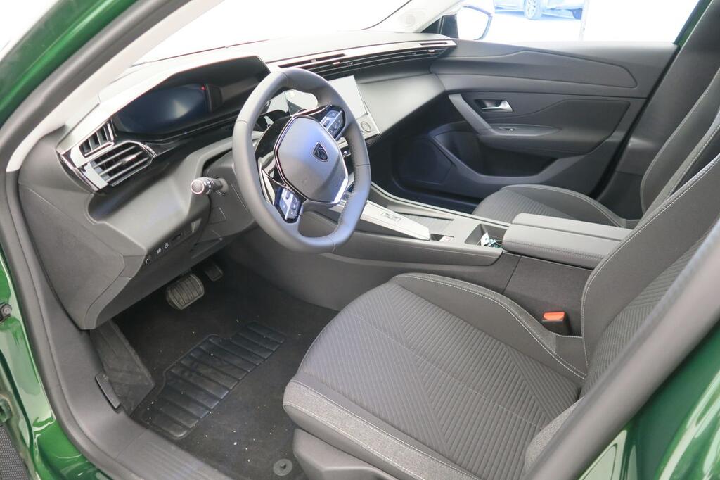 Peugeot 308 5P Active Hybrid 180 eEAT8 6