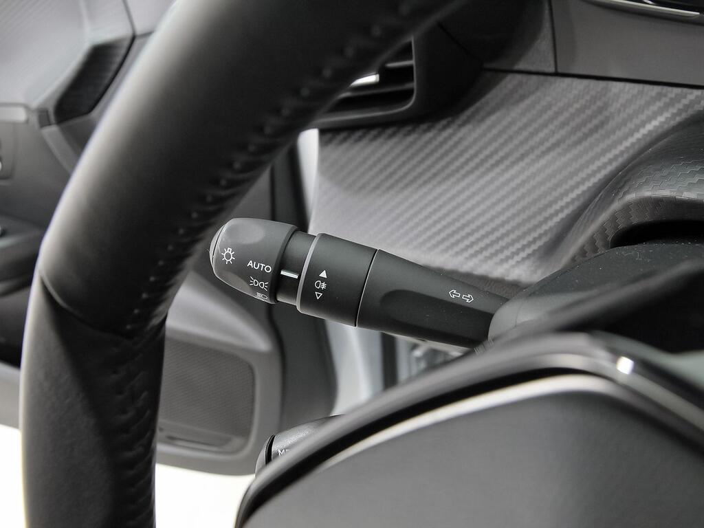 Peugeot 208 Active Puretech 100 16