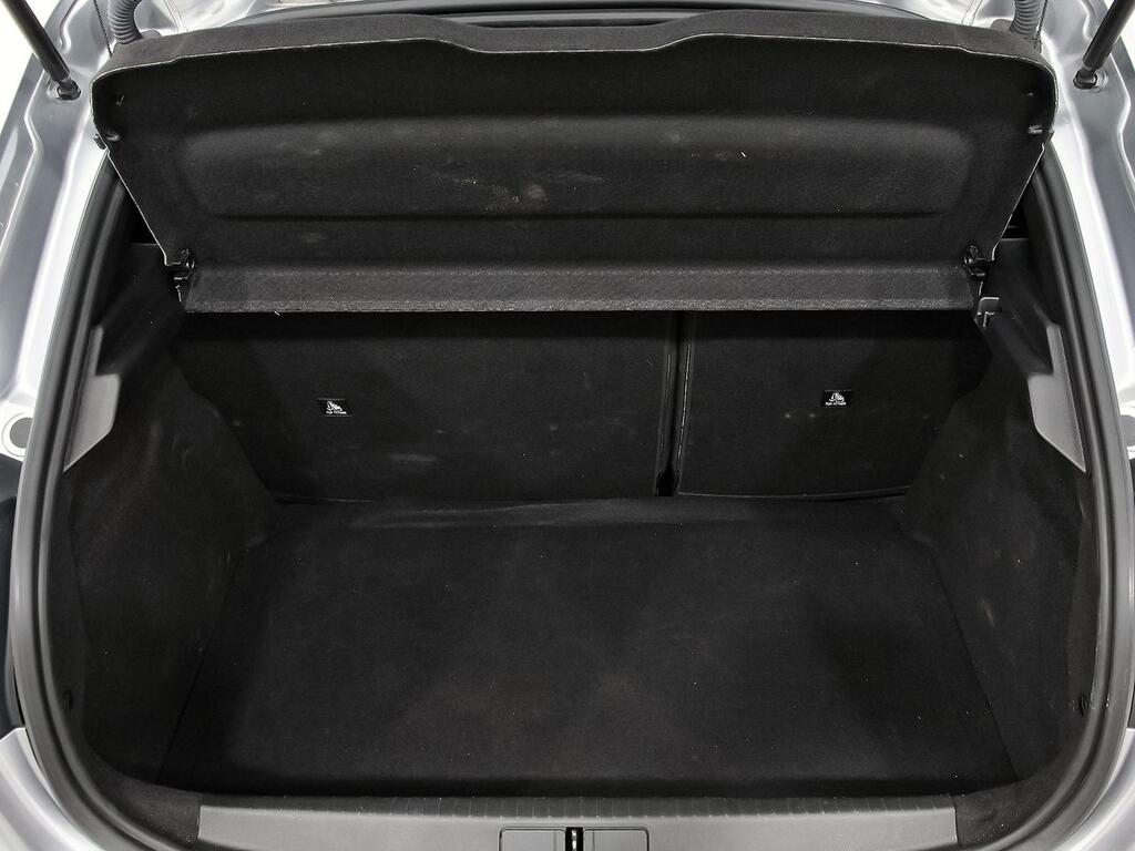 Peugeot 208 Allure Puretech 100 10