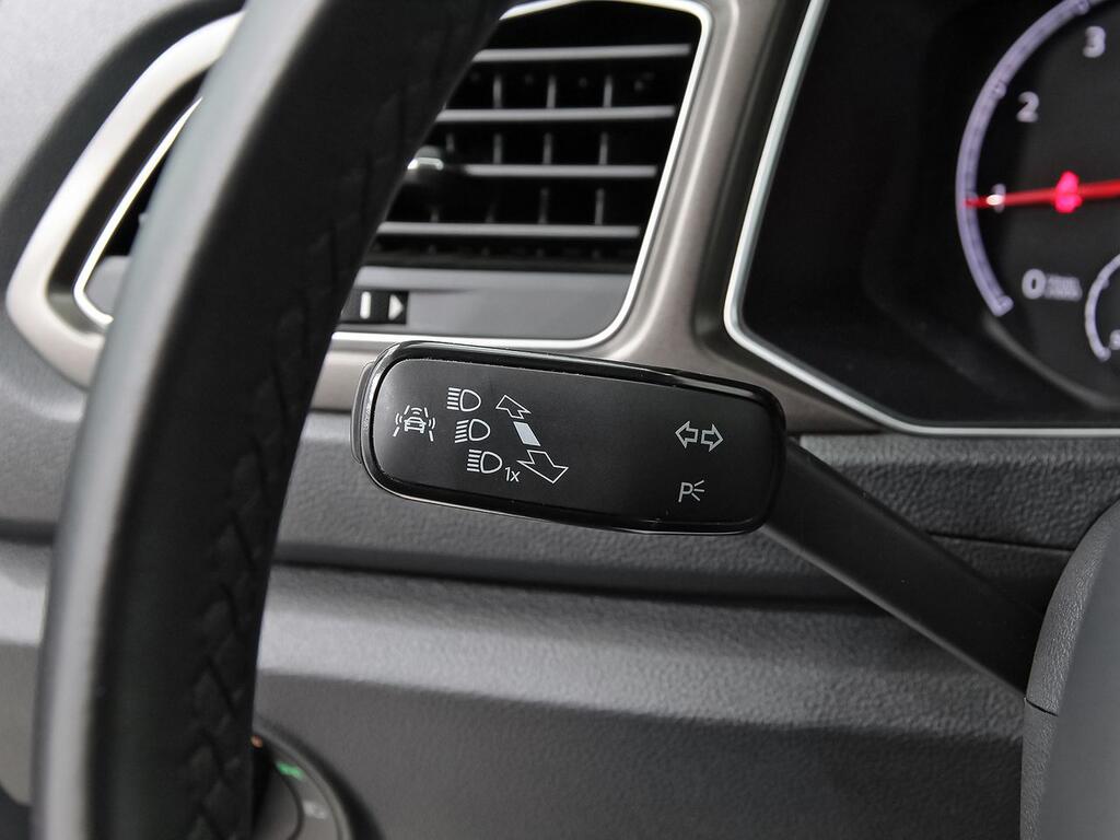 Volkswagen T-Roc Advance Style 1.0 TSI 85kW (115CV) 16 Volkswagen T-Roc Advance Style 1.0 TSI 85kW (115CV) 16