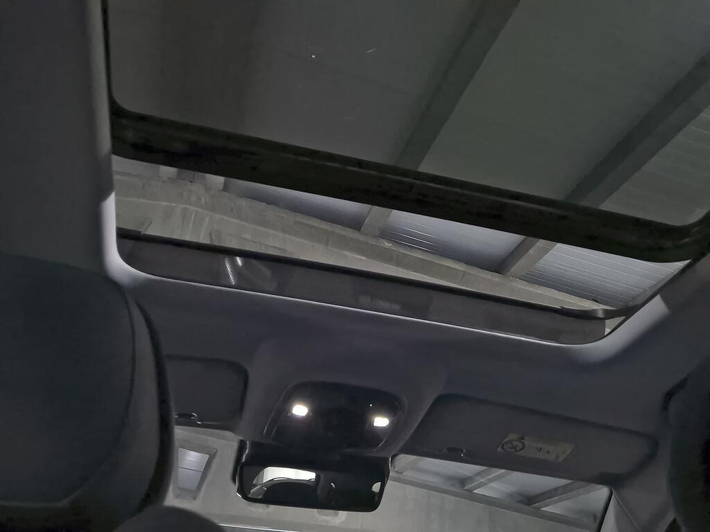 Ebro S800 1.5 TGDI PHEV Luxury E-CVT 34 Ebro S800 1.5 TGDI PHEV Luxury E-CVT 34