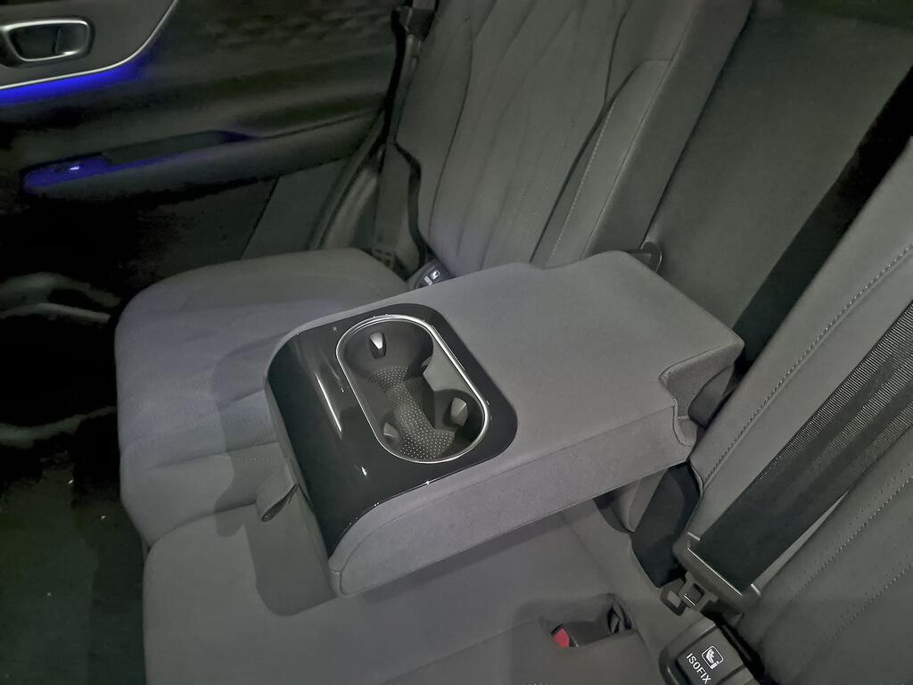 Ebro S800 1.5 TGDI PHEV Luxury E-CVT 31 Ebro S800 1.5 TGDI PHEV Luxury E-CVT 31