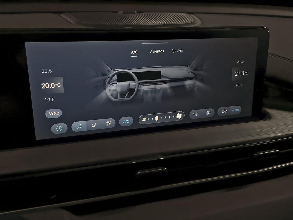 Ebro S400 1.5 DHE HEV Excellence CVT 27