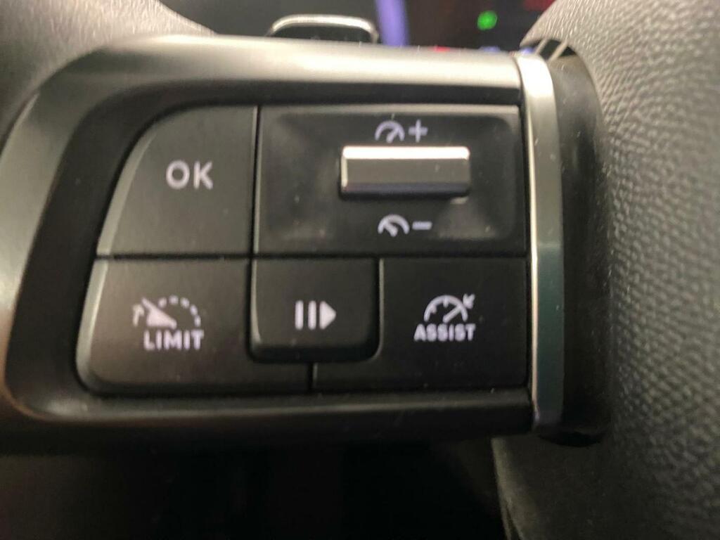 Citroën C4 BlueHdi 130 S&S EAT8 Feel Pack 15 Citroën C4 BlueHdi 130 S&S EAT8 Feel Pack 15