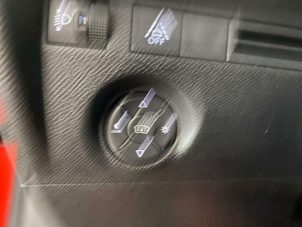 Citroën C4 BlueHdi 130 S&S EAT8 Feel Pack 14 Citroën C4 BlueHdi 130 S&S EAT8 Feel Pack 14