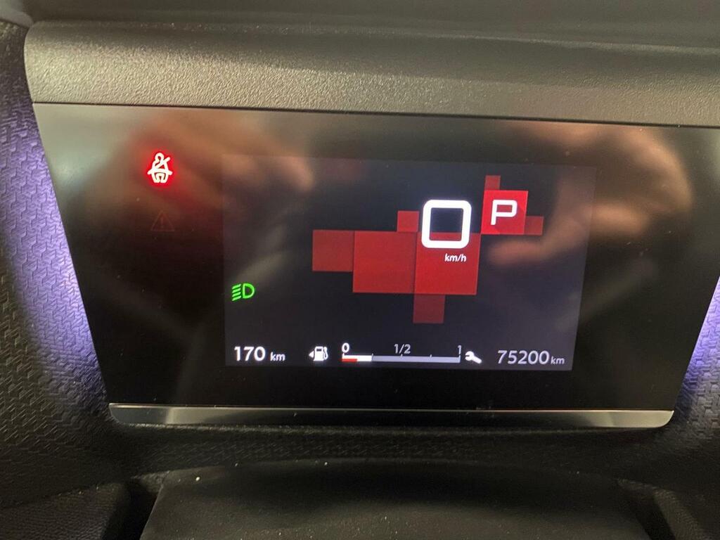 Citroën C4 BlueHdi 130 S&S EAT8 Feel Pack 17 Citroën C4 BlueHdi 130 S&S EAT8 Feel Pack 17