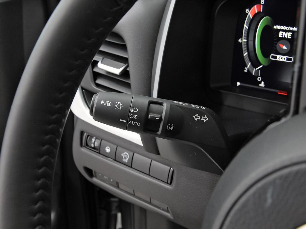 Nissan Qashqai DIG-T 103kW N-Connecta 15 Nissan Qashqai DIG-T 103kW N-Connecta 15