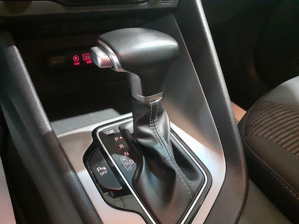 Kia Niro 1.6 GDi Híbrido 104kW (141CV) Drive 20 Kia Niro 1.6 GDi Híbrido 104kW (141CV) Drive 20