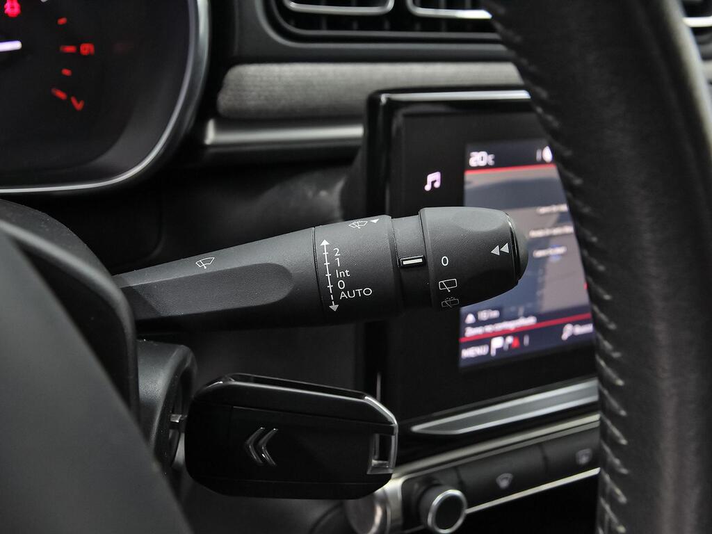 Citroën C3 PureTech 60KW (82CV) SHINE 17 Citroën C3 PureTech 60KW (82CV) SHINE 17