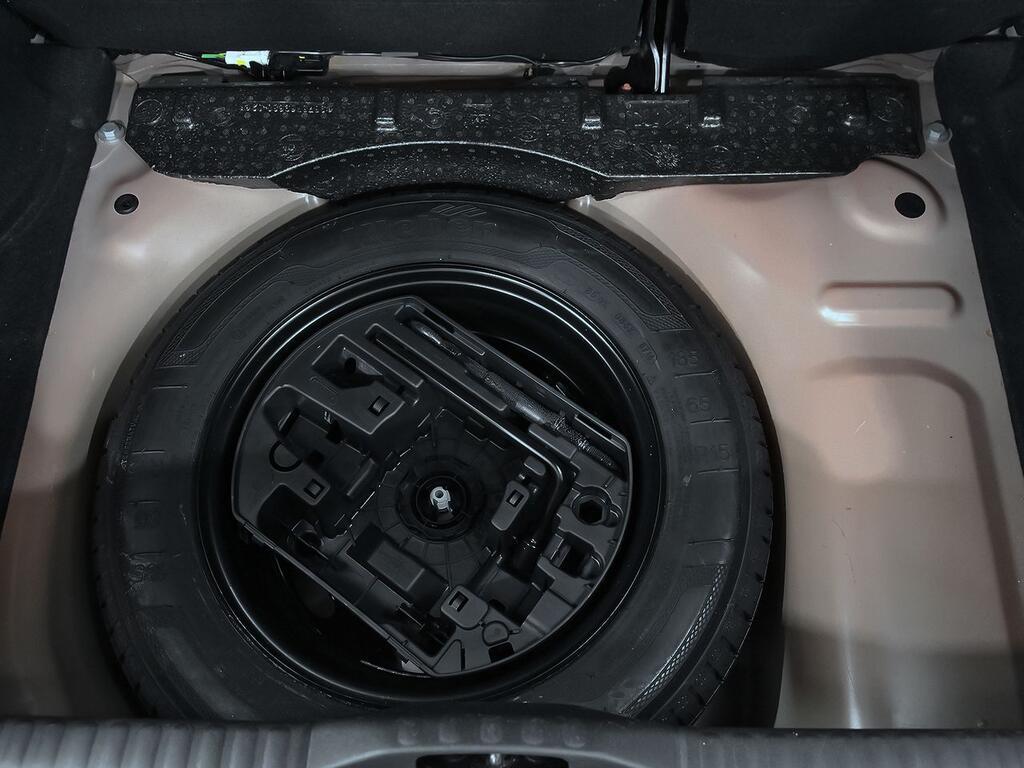 Citroën C3 PureTech 60KW (82CV) SHINE 32 Citroën C3 PureTech 60KW (82CV) SHINE 32