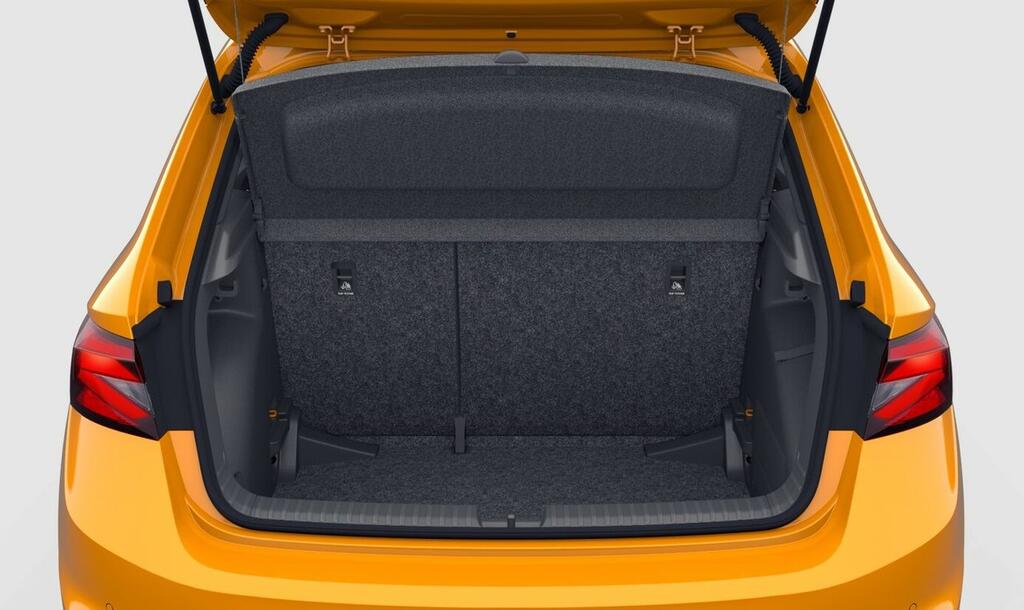 Skoda Fabia 1.0 TSI 85KW (115CV) DSG Monte Carlo 6 Skoda Fabia 1.0 TSI 85KW (115CV) DSG Monte Carlo 6