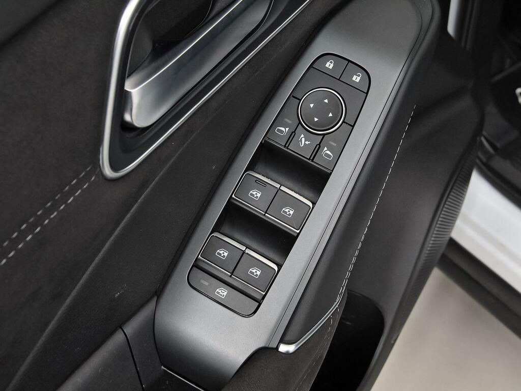 Nissan Qashqai E-POWER 140 KW (190 CV) Tekna Premium 12 Nissan Qashqai E-POWER 140 KW (190 CV) Tekna Premium 12