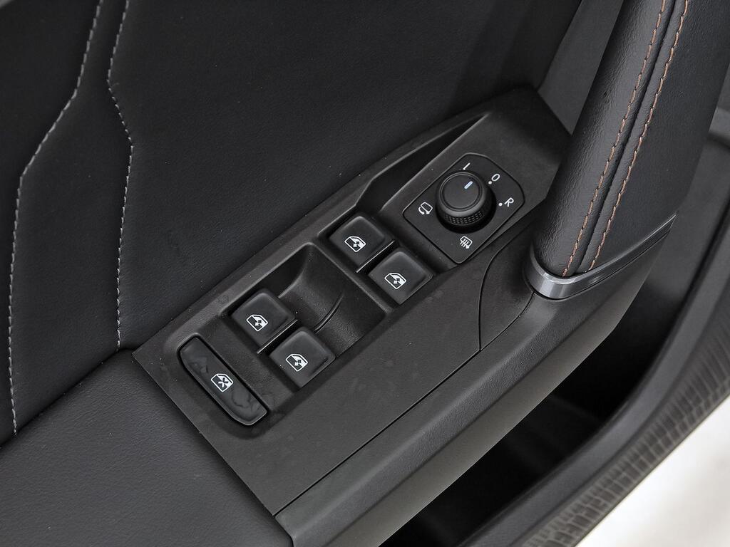 Cupra Formentor 1.5 TSI 110kW (150 CV) 10 Cupra Formentor 1.5 TSI 110kW (150 CV) 10