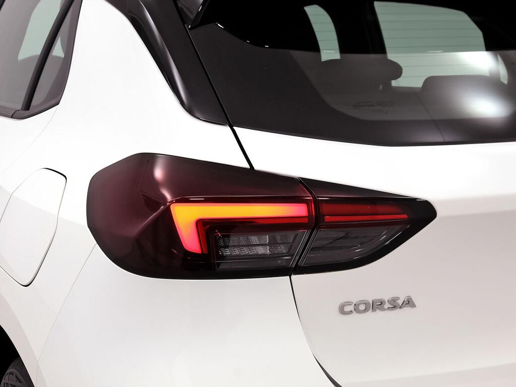 Opel Corsa 1.2T XHL 74kW (100CV) GS 31 Opel Corsa 1.2T XHL 74kW (100CV) GS 31