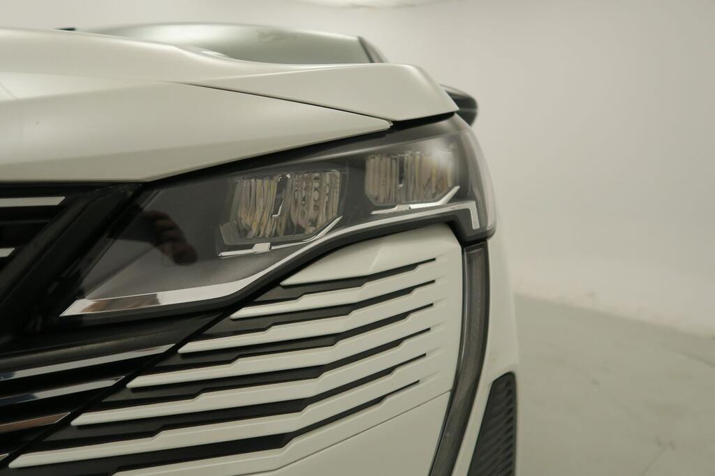 Peugeot 3008 1.2 PureTech 96KW S&S Allure Pack 21 Peugeot 3008 1.2 PureTech 96KW S&S Allure Pack 21