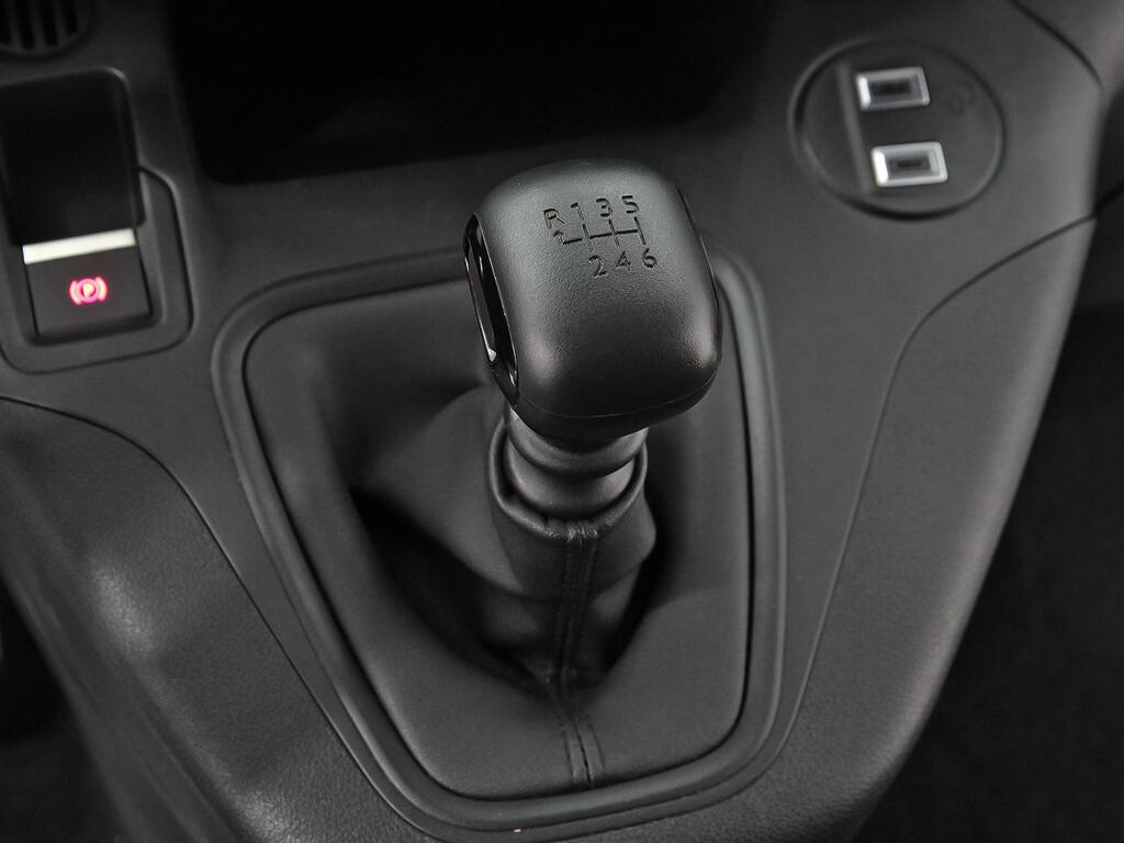 Opel Combo Cargo 1.5 TD 100 LIFE BUSINESS EDIT. PLUS 5P (N1) 30 Opel Combo Cargo 1.5 TD 100 LIFE BUSINESS EDIT. PLUS 5P (N1) 30