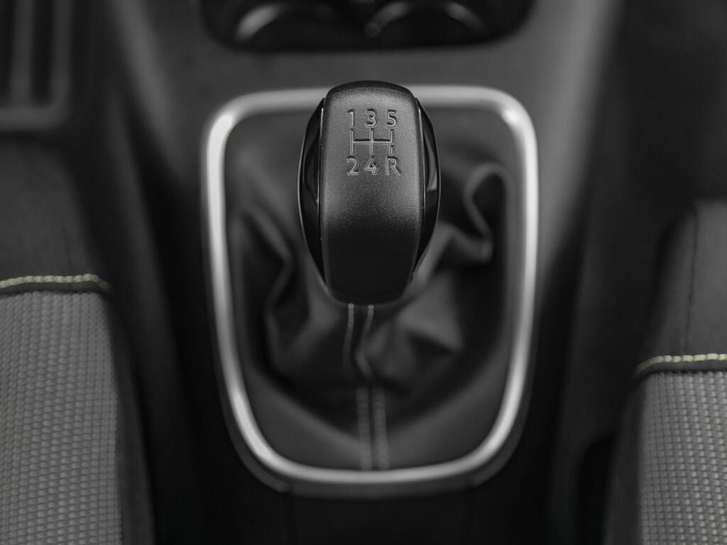 Citroën C3 BlueHDi 75KW (100CV) S&S Feel Pack 24 Citroën C3 BlueHDi 75KW (100CV) S&S Feel Pack 24