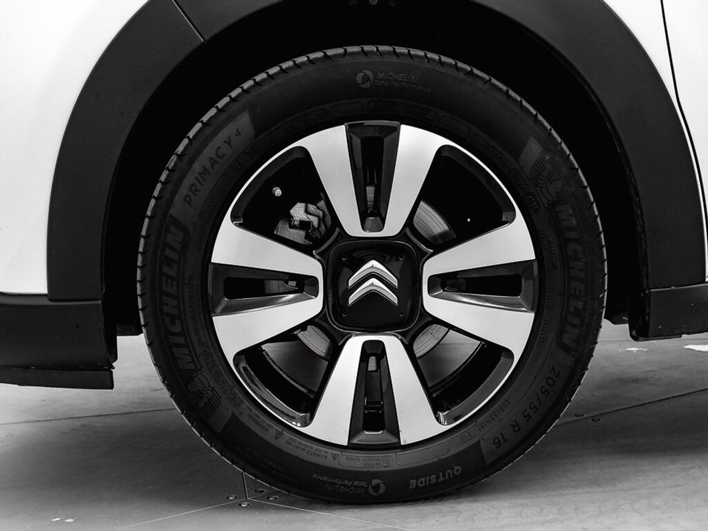 Citroën C3 BlueHDi 75KW (100CV) S&S Feel Pack 11 Citroën C3 BlueHDi 75KW (100CV) S&S Feel Pack 11