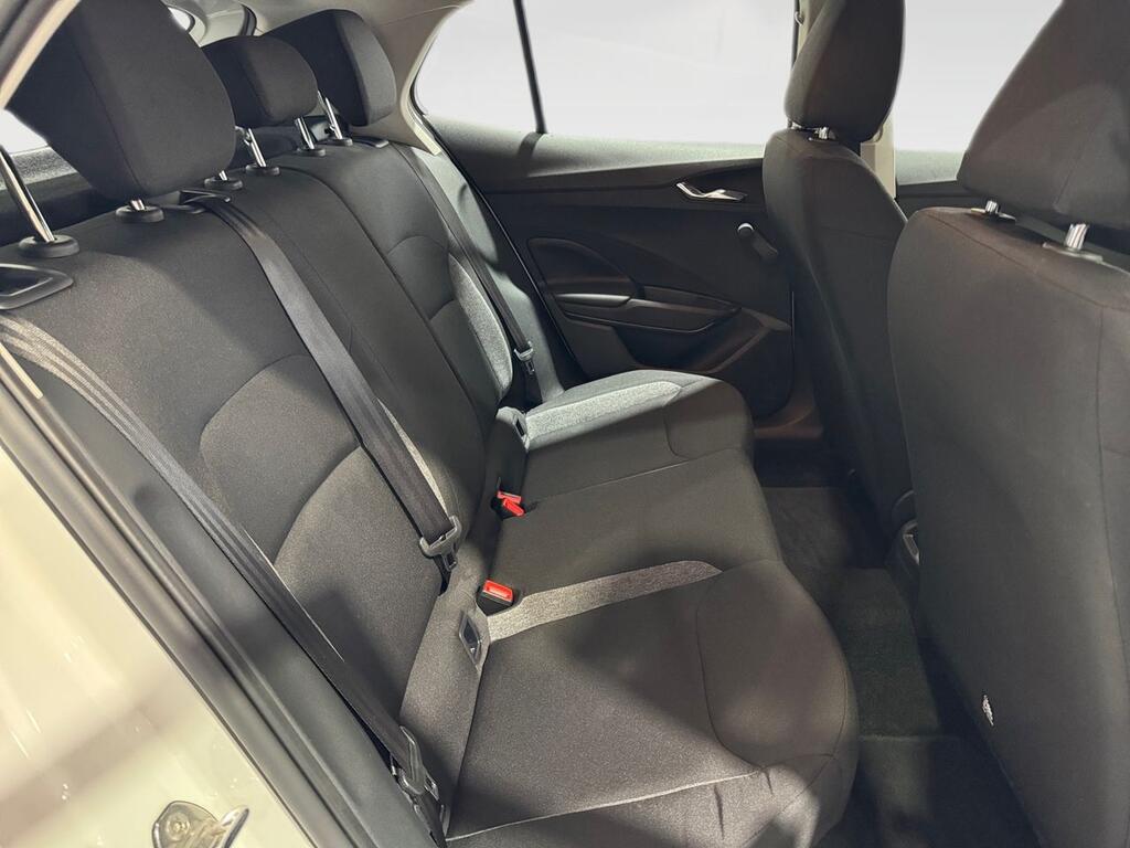 Skoda Fabia 1.0 MPI 59KW (80CV) Active 6 Skoda Fabia 1.0 MPI 59KW (80CV) Active 6