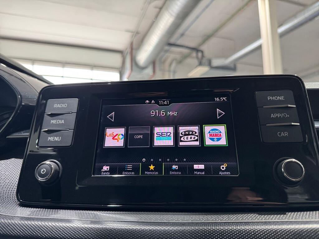 Skoda Fabia 1.0 MPI 59KW (80CV) Active 13 Skoda Fabia 1.0 MPI 59KW (80CV) Active 13