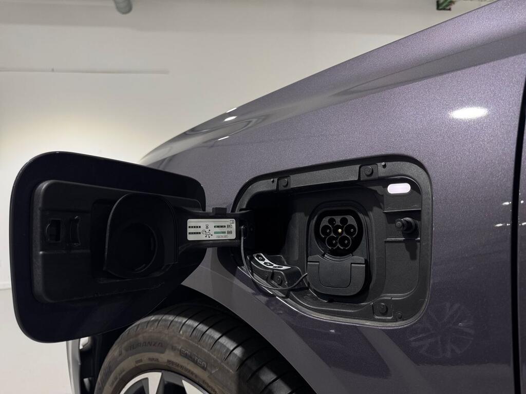 Cupra Terramar 1.5 TSI e-Hybrid 150kW (204 CV) DSG 18 Cupra Terramar 1.5 TSI e-Hybrid 150kW (204 CV) DSG 18