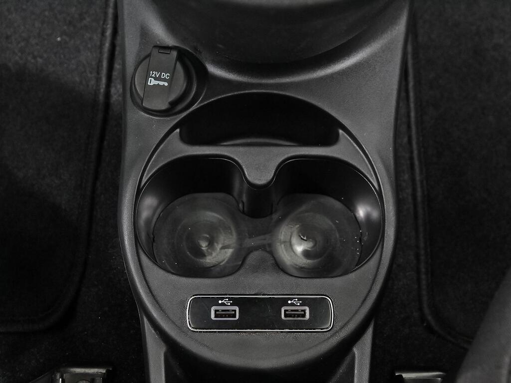 Fiat 500 Monotrim 1.0 Hybrid 51KW (70 CV) 28 Fiat 500 Monotrim 1.0 Hybrid 51KW (70 CV) 28