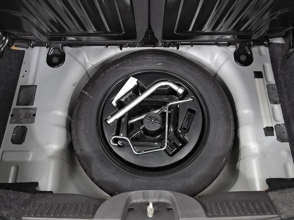 Fiat 500 Monotrim 1.0 Hybrid 51KW (70 CV) 32 Fiat 500 Monotrim 1.0 Hybrid 51KW (70 CV) 32