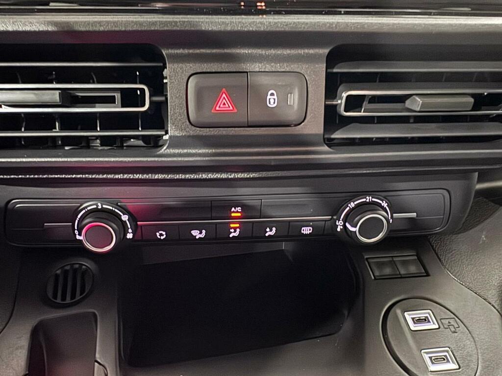 Citroën Berlingo 1.5 BLUEHDI 100 TALLA M YOU 4P (N1) (KMO) 18 Citroën Berlingo 1.5 BLUEHDI 100 TALLA M YOU 4P (N1) (KMO) 18