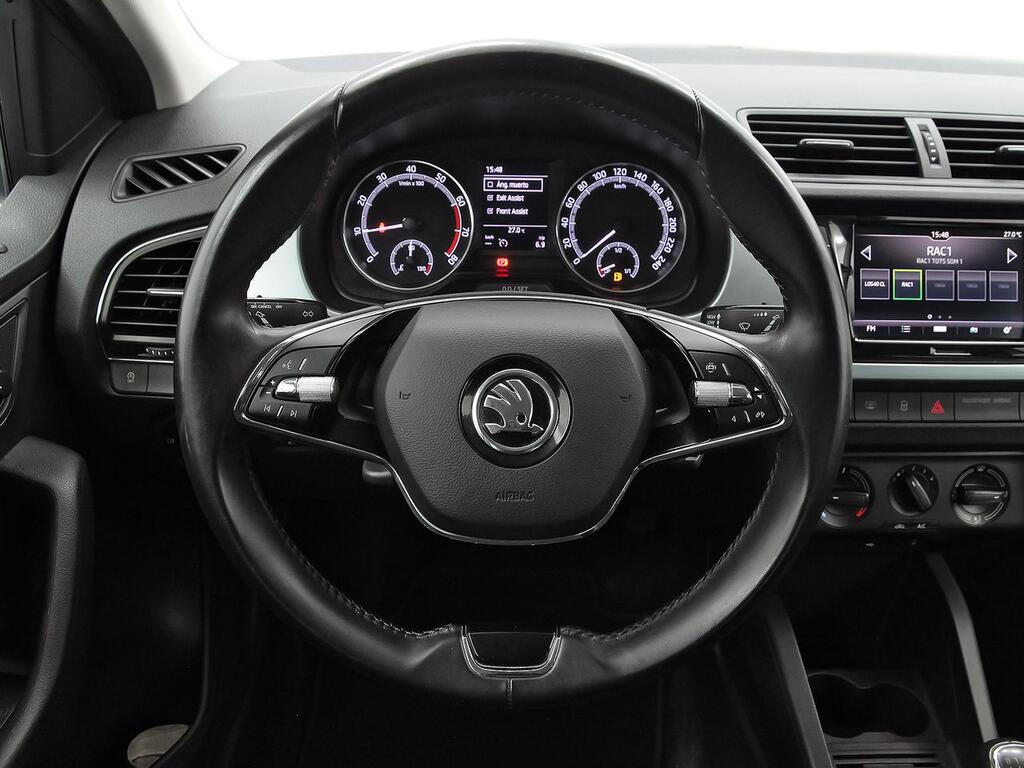 Skoda Fabia 1.0 TSI 70KW (95cv) Ambition 17 Skoda Fabia 1.0 TSI 70KW (95cv) Ambition 17