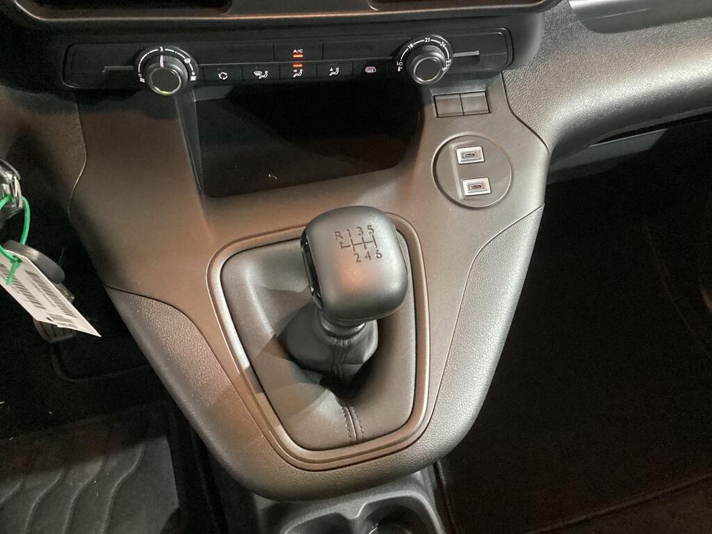 Fiat Doblò FG 1.5 BLUEHDI 100 650KG L1 4P (KMO) 17 Fiat Doblò FG 1.5 BLUEHDI 100 650KG L1 4P (KMO) 17