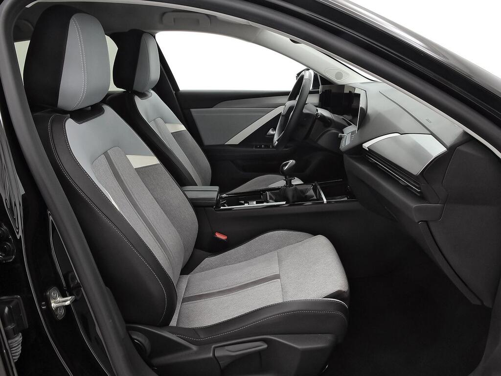 Opel Astra 1.2T XHT 96kW (130CV) Elegance 5