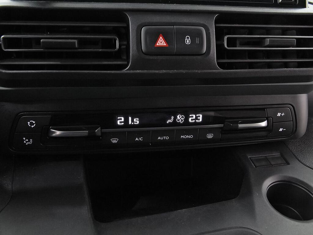 Citroën Berlingo 1.5 BLUEHDI 100 TALLA M SHINE BUSINESS 5P (N1) 27