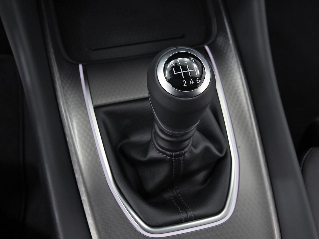 Nissan Qashqai DIG-T 103kW N-Connecta 34