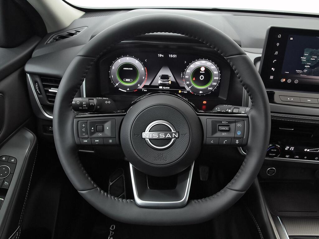 Nissan Qashqai DIG-T 103kW N-Connecta 11