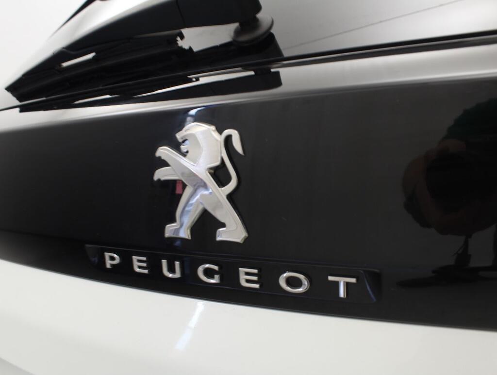 Peugeot 3008 1.5 BlueHDi 96kW (130CV) S&S Allure Pack 18