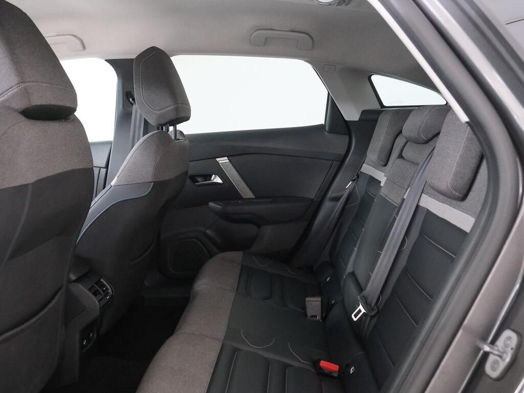 Citroën C4 PureTech 130 S&S 6v Shine 12