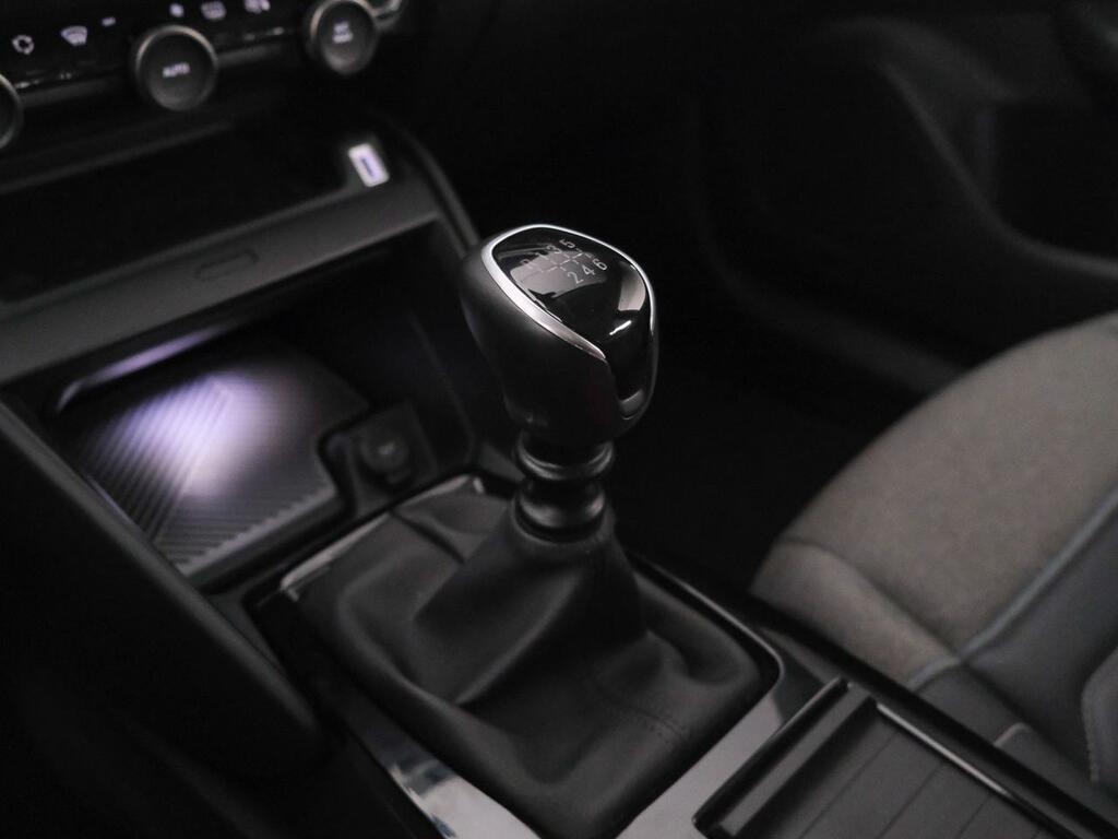 Citroën C4 PureTech 130 S&S 6v Shine 20