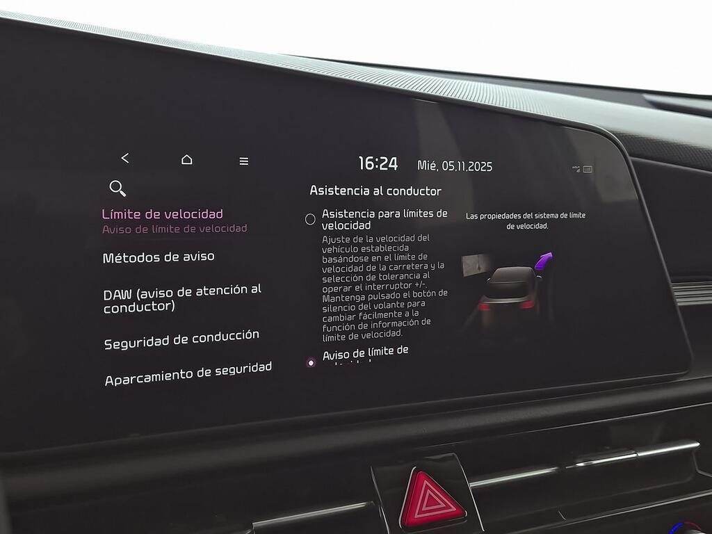 Kia Niro 1.6 GDi HEV 104kW (141CV) Concept 25