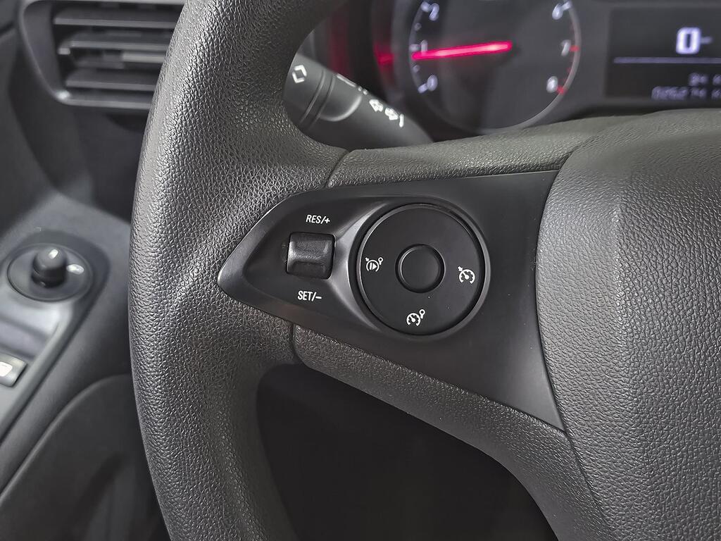 Opel Combo Cargo FURGON ISOTERMO 1.5 TD 75KW EXPRESS 1000KG S/S LWB 4P 17