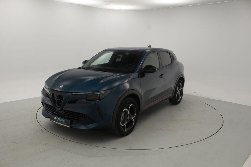 Alfa Romeo Junior Ibrida Speciale 100kW (136CV) 2